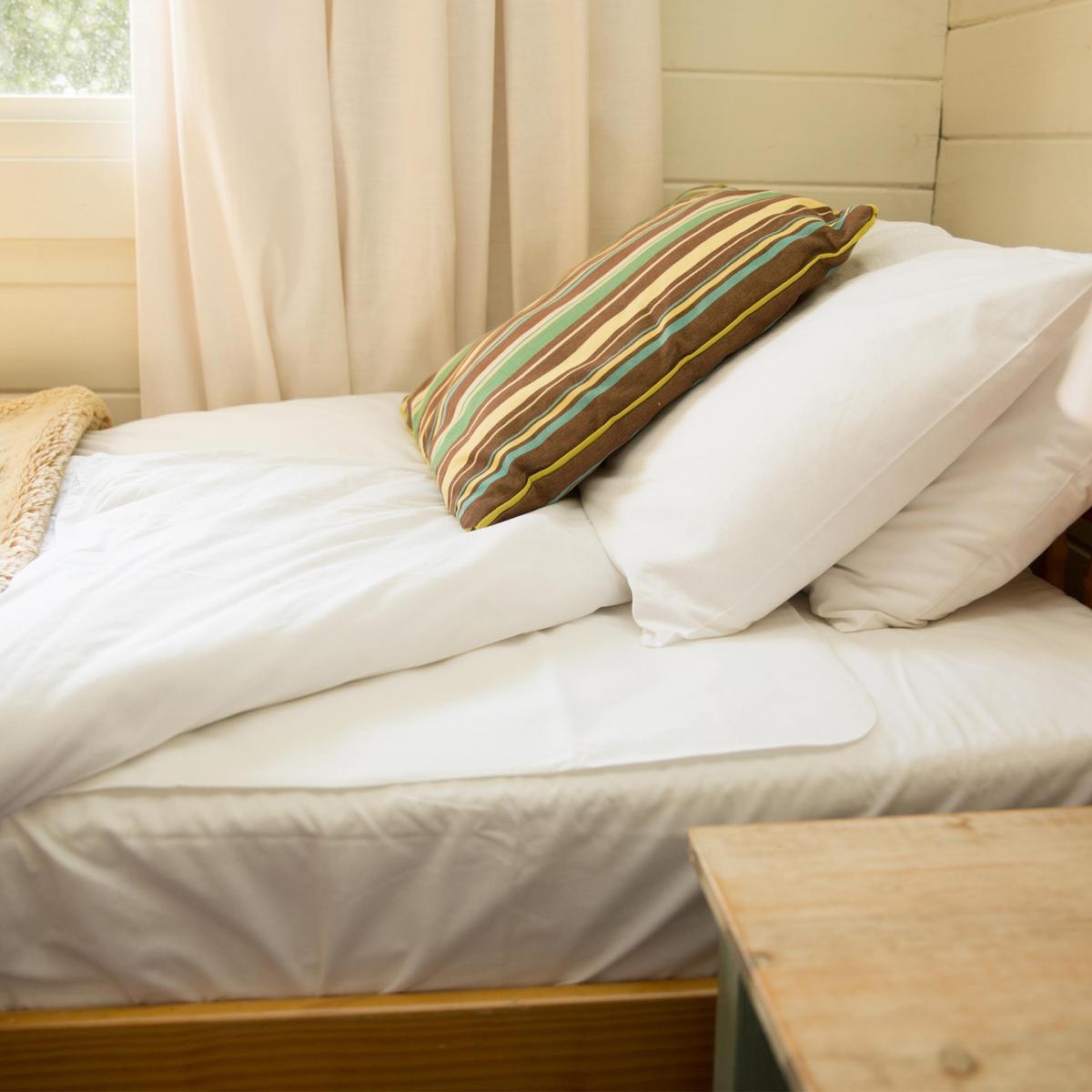 HCBPMWH437869 Hippychick Waterproof Mattress Protector - Flat Cotton