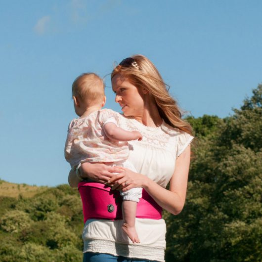The Easy Grey Hippychick Hipseat Baby Carrier No-Fuss Baby Carrier That Takes Care of Your Back