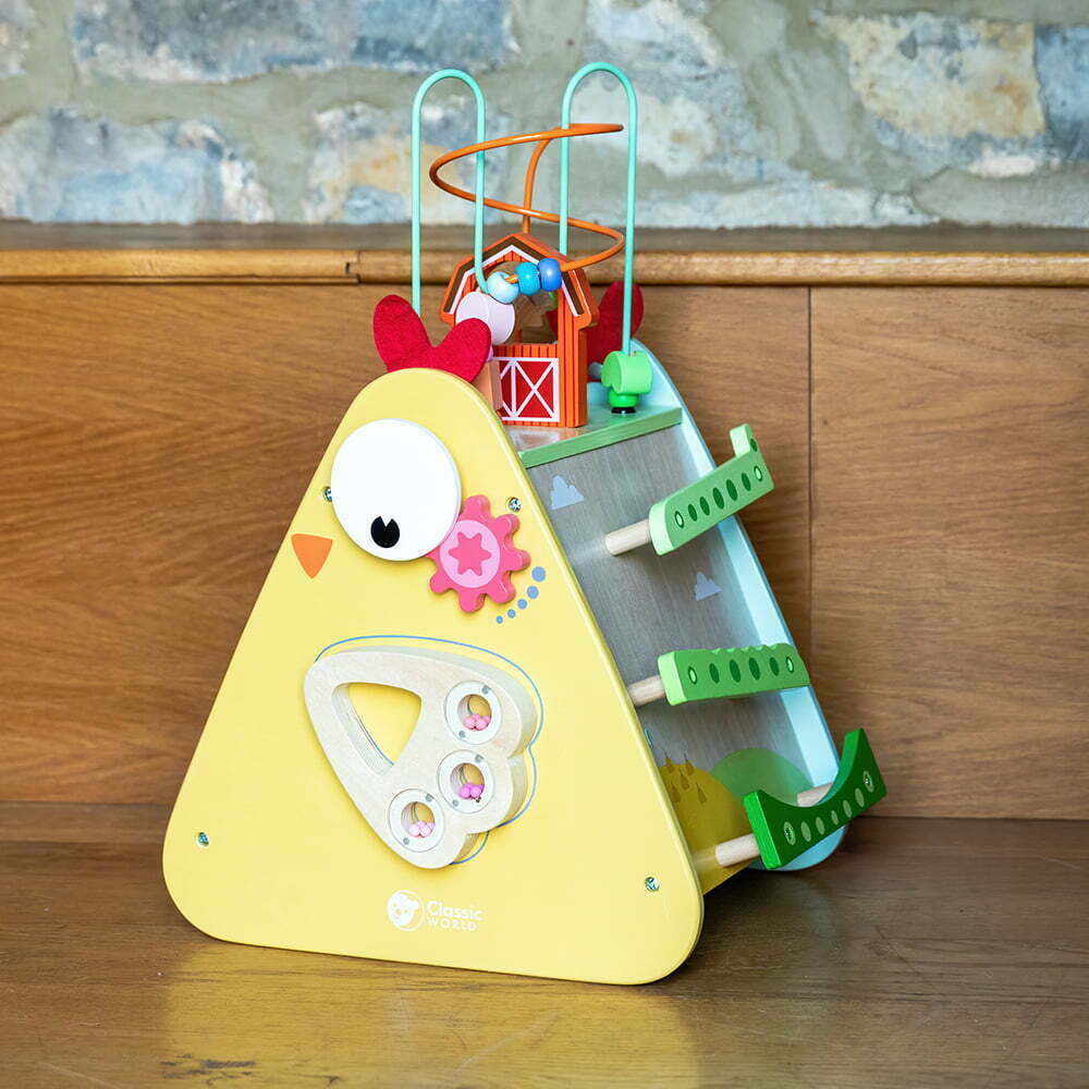 Classic World Happy Hen Activity Box