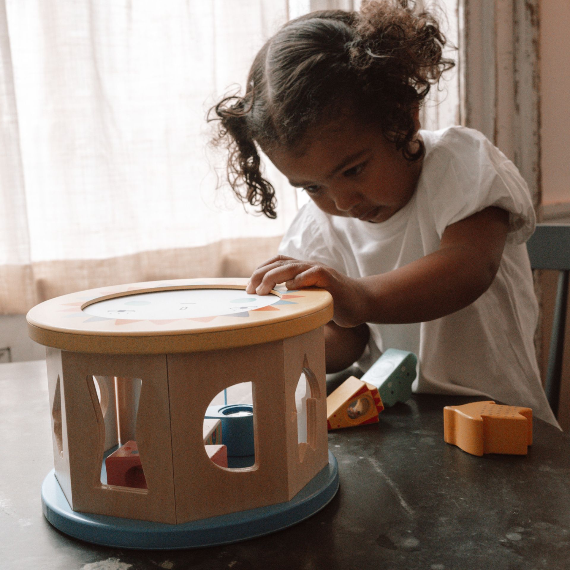 Vilac Night And Day Shape Sorter