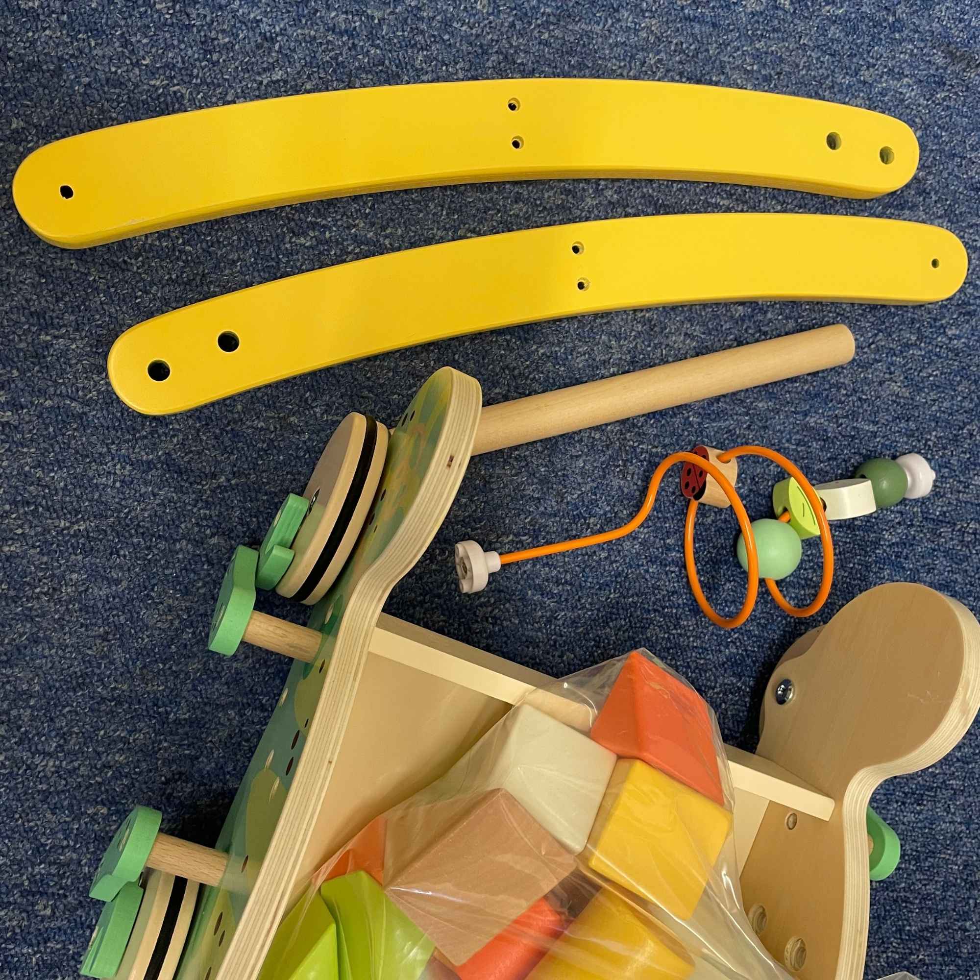 Preloved - Classic World Chameleon Baby Walker with Blocks