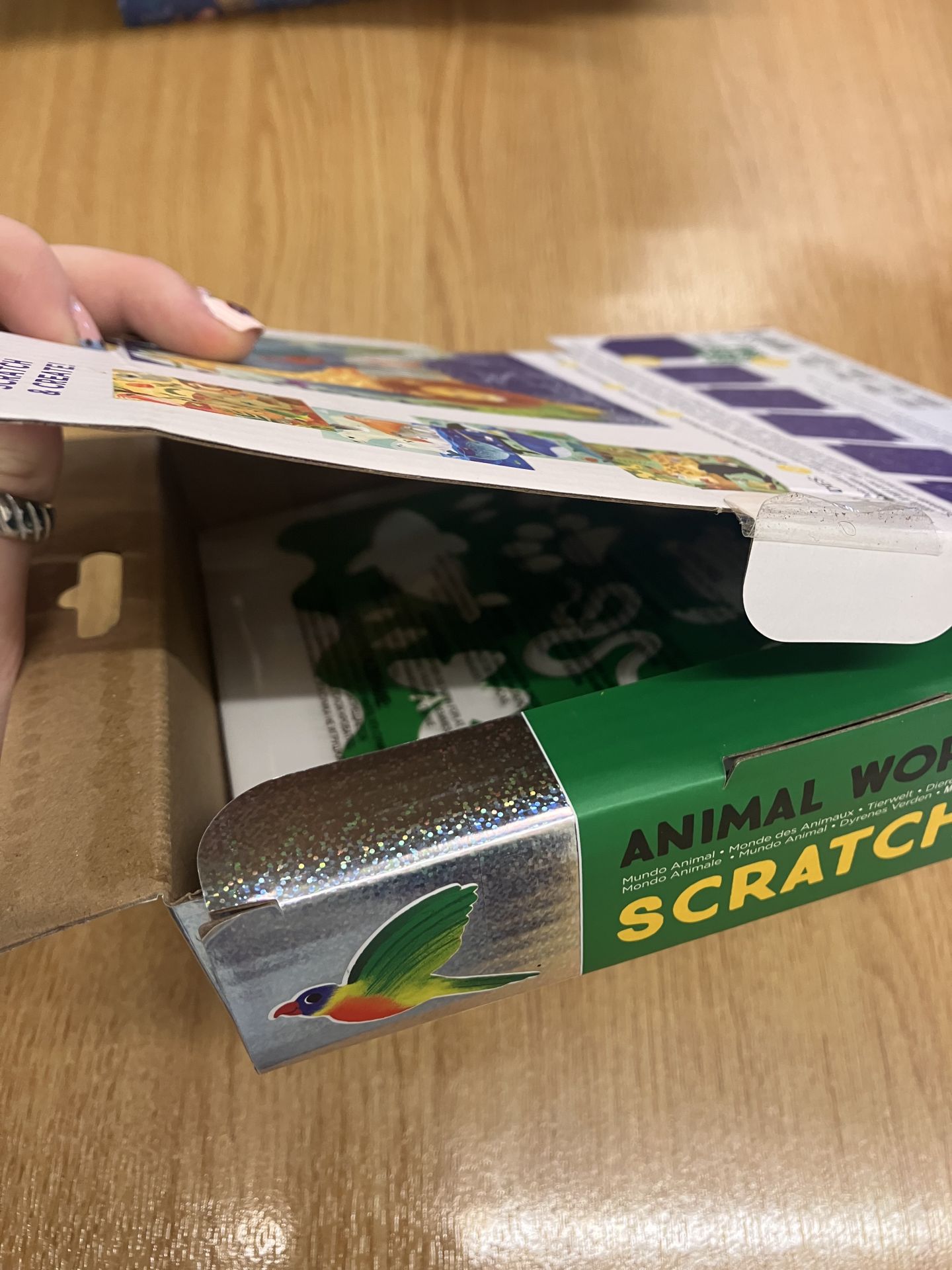 Preloved - Crocodile Creek Sparkle Scratch Art - Animal World